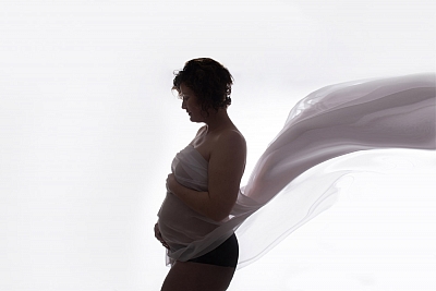silhouette style maternity photo
